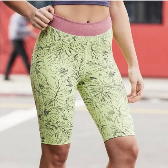FP Movement by Free People Pants - 🌟FREE PEOPLE MOVEMENT🌟 ELECTRIC LIME FIRED UP BIKE SHORTS YELLOW/PINK SZ M